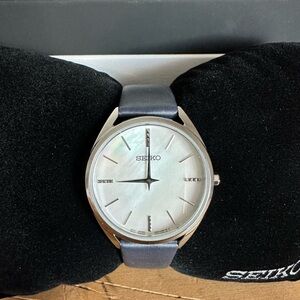 Seiko Essentials Collection Slim Womens Watch